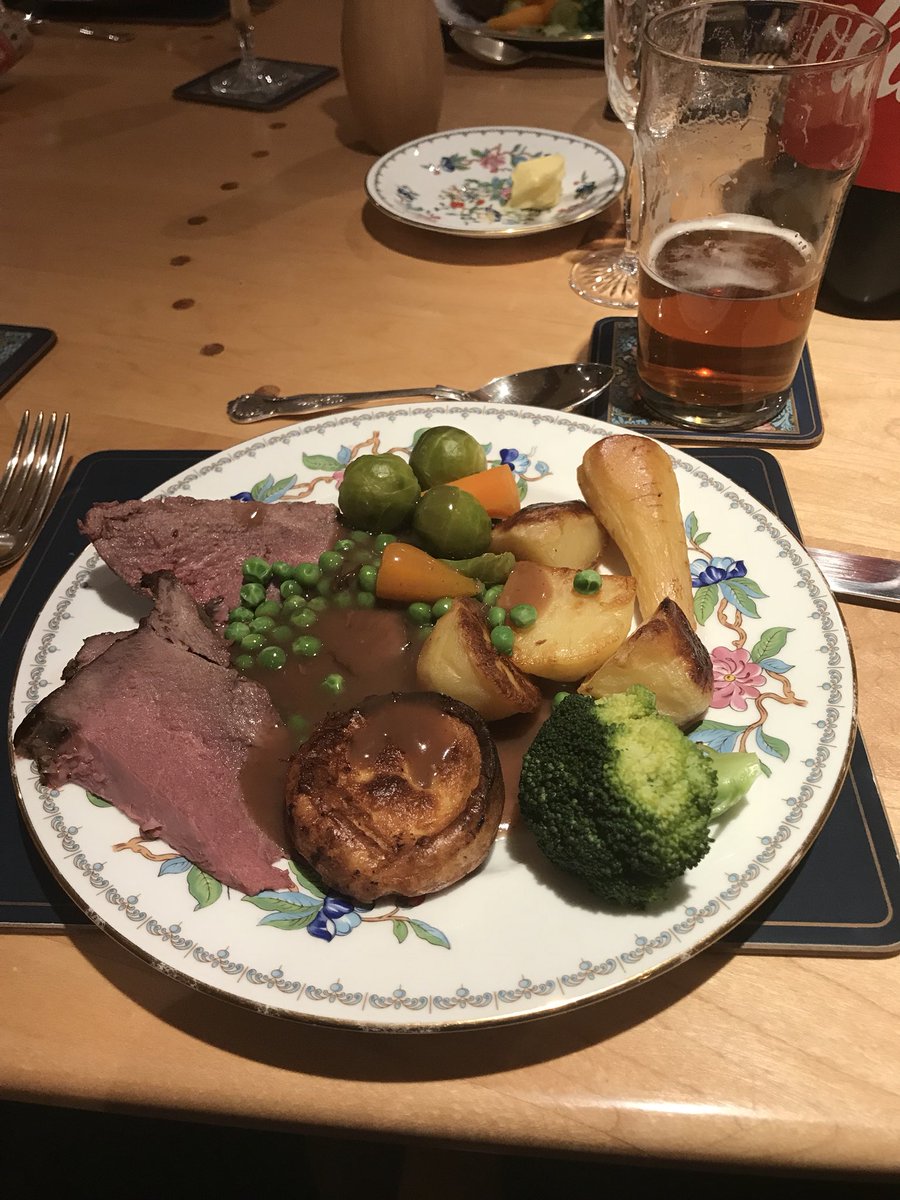beerybeerbeers's tweet image. .@holdensbrewery Black Country Special - pours #amberbeer light bodied, subtly malty. Happy marriage with any #Sundayroast