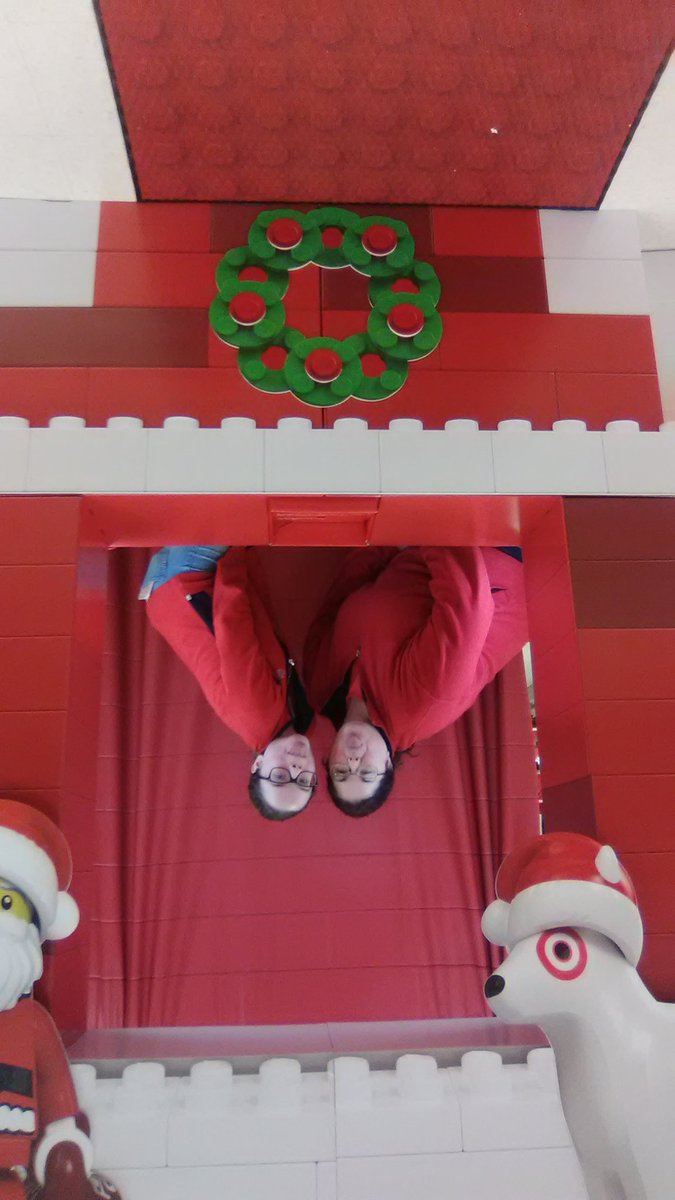 lesleydix3's tweet photo. This is how we hang at t2436 https://t.co/ydD6c5EWc2