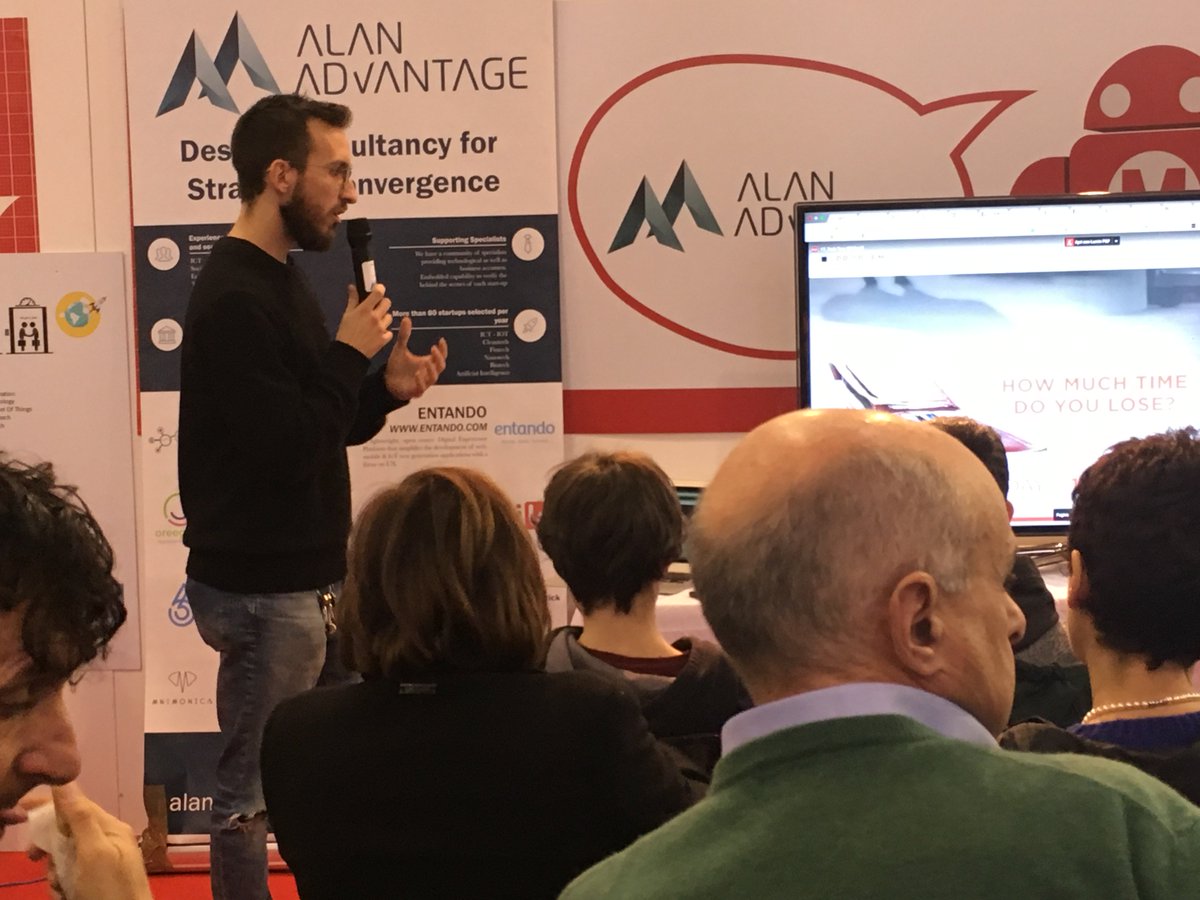 AlanAdvantage's tweet photo. Andrea Gattini di @TrackFilo racconta la crescita della sua azienda presso lo stand di Alan. Veniteci a trovare! #AlanNetwork #Filo #MFR17 @MakerFaireRome https://t.co/EjA6I1Nsjf