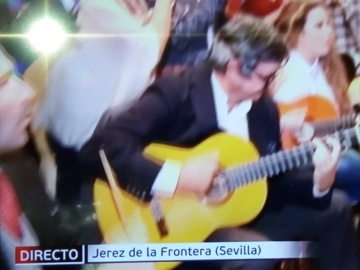 lloles's tweet photo. Telecinco no sabe de geografía #incultos https://t.co/HcTVRJ1aRe