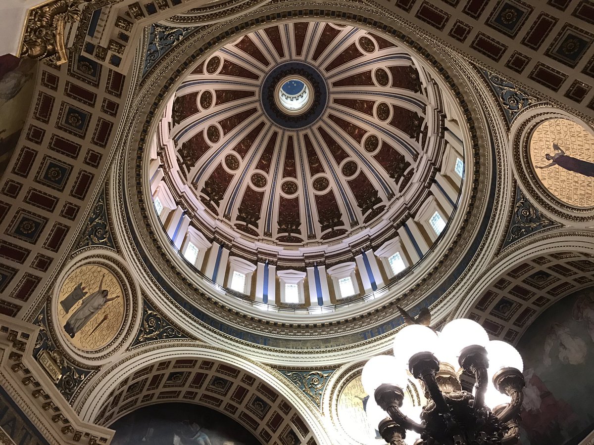 H2Pkaleigh's tweet photo. I got to visit the State Capitol in Harrisburg with my office I work for with the Institute of Politics! #mypittstory https://t.co/Hv7o2LFyxP
