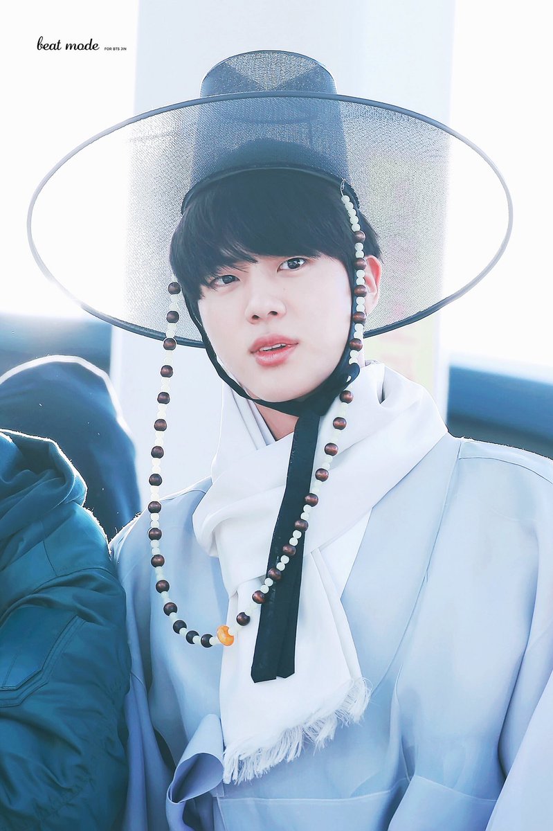 _JjongJonghyun's tweet photo. I am sure that there is no other person in this world whose heart is as beautiful as yours. Happy Birthday Jin! We love you so much!
#HappyJinDay
#WorldwideHandsomeDay
@BTS_twt https://t.co/nbkRBosOu8