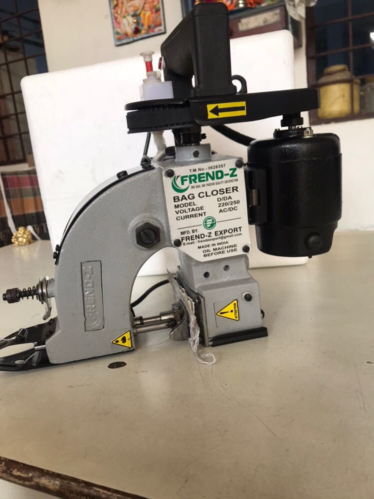 frendzexport's tweet image. Our Bagcloser sewing machines are ready to dispatch to our happy customer in Pakistan! 🙂

#frendzexport #businessman #export #sewing #machine #bicycle #parts #india #pakistan #bangladesh #dubai #myanmar #china #singapore #world