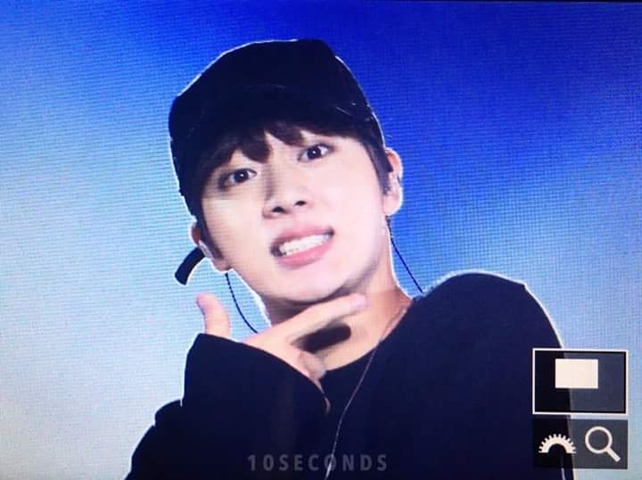 misz23venery's tweet photo. @BTS_twt Next, Universe Handsome?
생일축하합니다 김석진~~~

#진생일ㅊㅋ
#WorldwideHandsomeJinDay https://t.co/mUiwj0B4E8