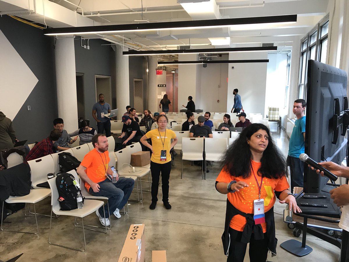 devfestnyc's tweet photo. #firing it up already. Come on ignite the fire. #Firethon #DevFestNYC @gdg @gdg_nyc https://t.co/fo5zJfPHcd