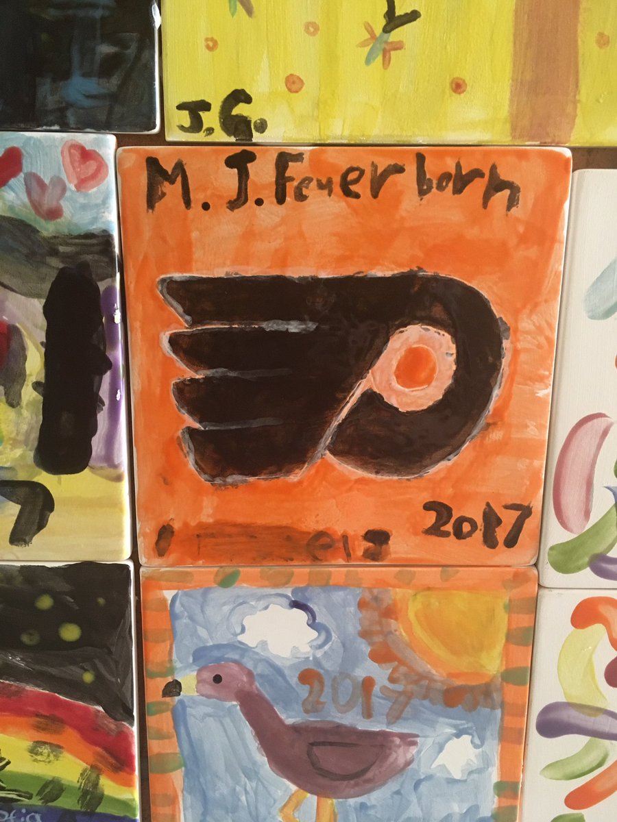 Coach_O_Calusa's tweet photo. @GB_Foundation_ @CalusaES has love for Shayne and the Flyers! #CalusaAlumni #FlamingosForFlyers #LetsGoFlyers #TileNight @NHLFlyers @NBCSFlyers @WCRE_BPropp @s_ghost14 https://t.co/sy9BGzw5Z6