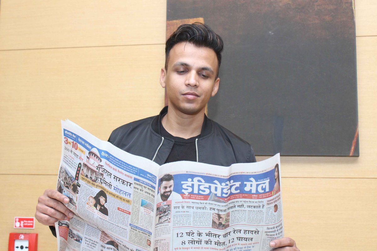 Deepsingh_page3's tweet photo. Interview Tym With @abhijeetsawant5
#Singer #Host #AbhijeetSawant #Special_Interview #MeetNGreet #Page3Reporter #Page3Updates https://t.co/qp4pUYdXrK
