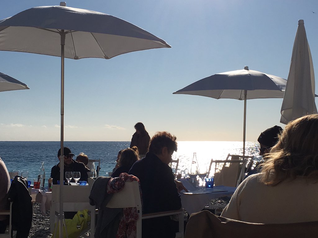 OliviaJParker's tweet photo. Bonjour Nice! Only been here a few hours but I'm utterly enchanted by the place. Friendly people, breathtaking scenery and wonderful weather βοΈβοΈ
#notsmugatall #canilivehereplease #France #Nice #Niceisindeednice https://t.co/7PhrShkGlH