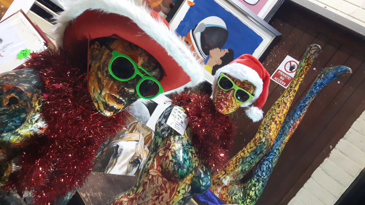 Balla Bán Art tweet media