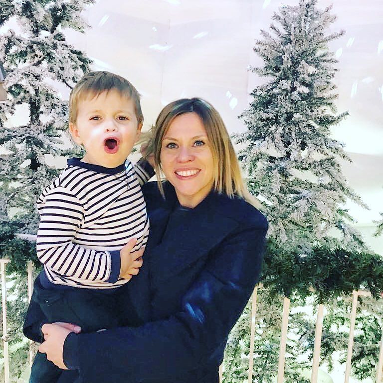 mamastylecafe's tweet photo. The realities of seeing Santa and the “perfect” family day! Someone became a bit overwhelmed (angry) before seeing FC himself! #seeingsanta #familydayout https://t.co/GLaeDzvo0U https://t.co/cYvDgvH929
