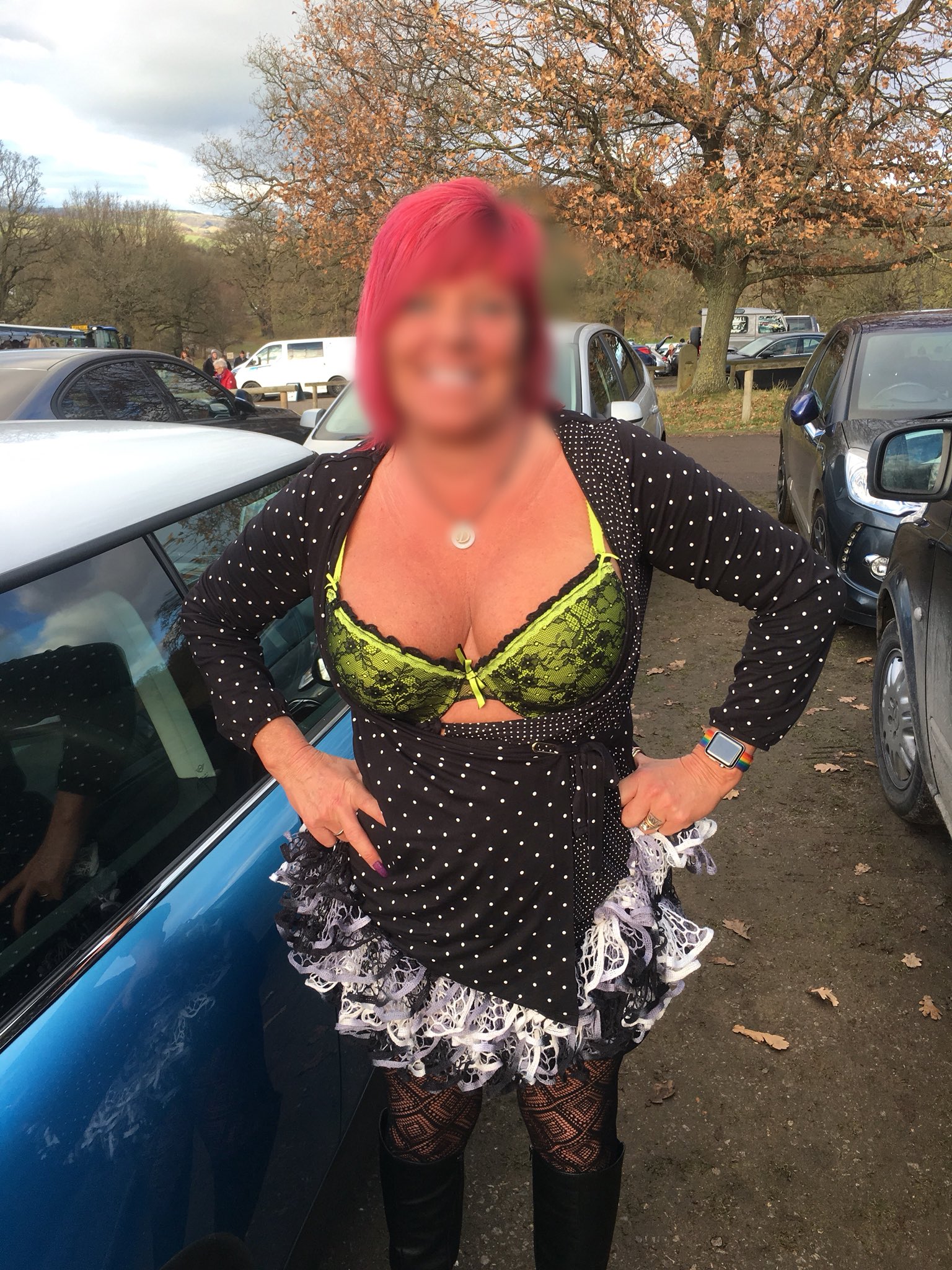 Sexy Milf Sue On Twitter Off Around Chats Chatsworth Christmas Market Will I Be Spotted Again