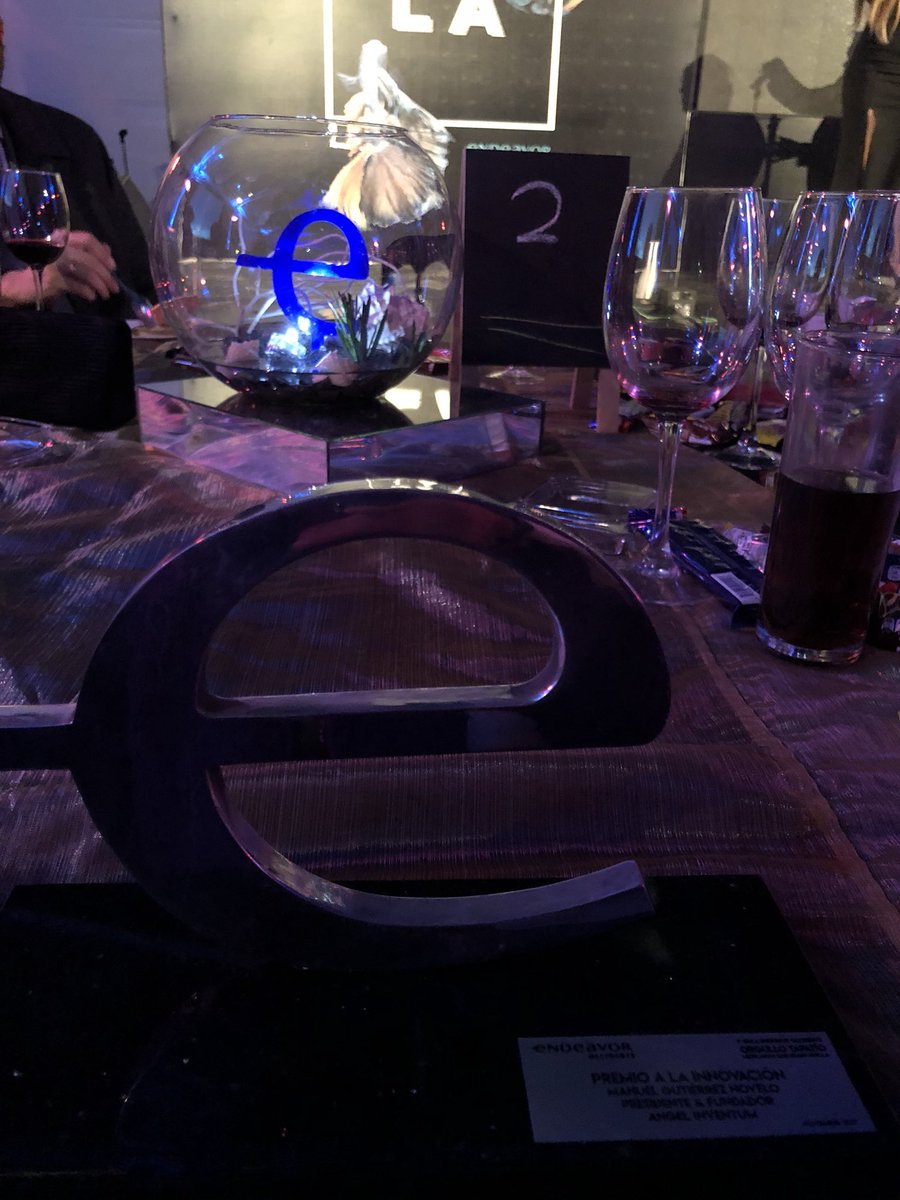 TDVSystems's tweet photo. Honored to receive the #Endeavor Innovation Award! | Un Honor recibir el Premio a la Innovación de @EndeavorOcc | #ImVR | #Angelinventum | #TDVision | #AlterSpace | #Patents | #IP | #VirtualReality | #3D | #artificialinteligence | #AugmentedReality | #360 | #ManuelGutierrezNovelo https://t.co/mLqsOe6Reh