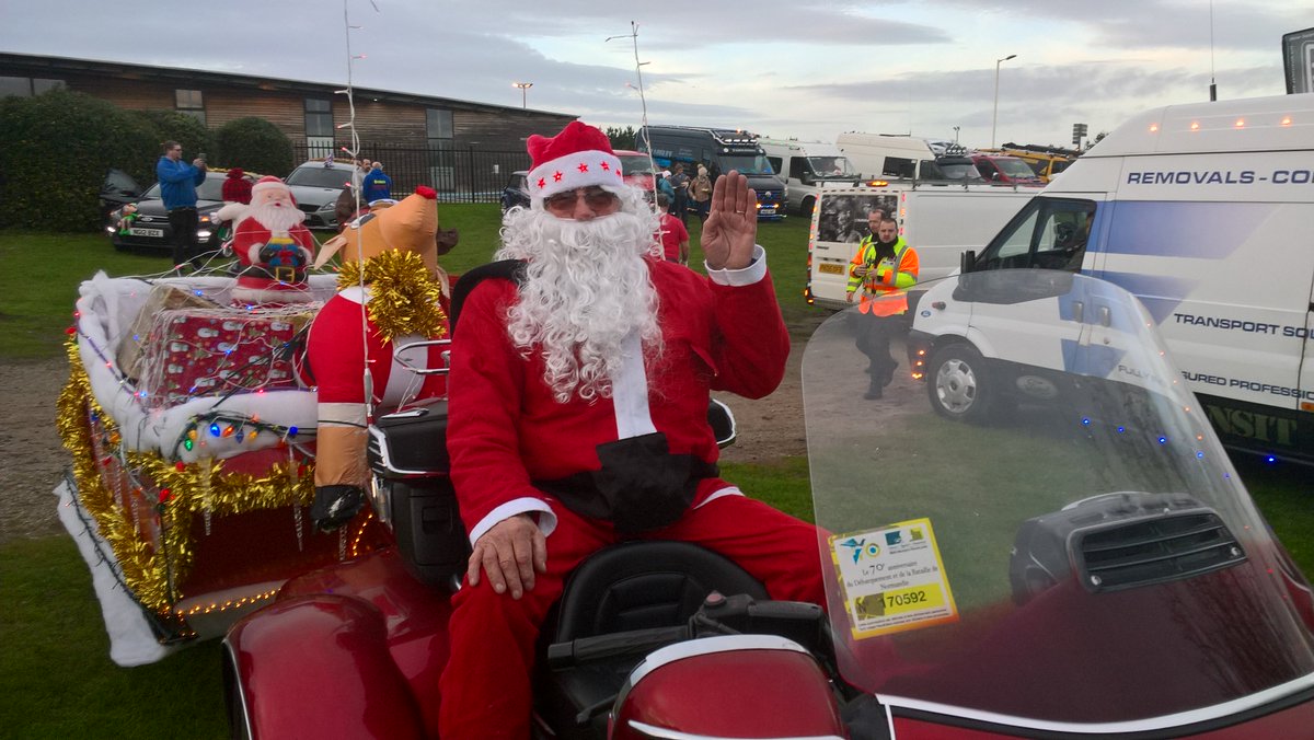 #Christmas Vehicle Parade in #Southport about to set off to Children's Home on Springbrook Pinfold Lane. Please support them as they go past
