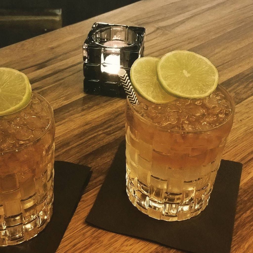 opporto's tweet image. De Dark 'n Stormy, heerlijk om het weekend mee af te sluiten! #opportoscheveningen #seafood #cocktails #lekkereten #circustheater #hollandcasinoscheveningen #pathescheveningen ift.tt/2zZW3Gi