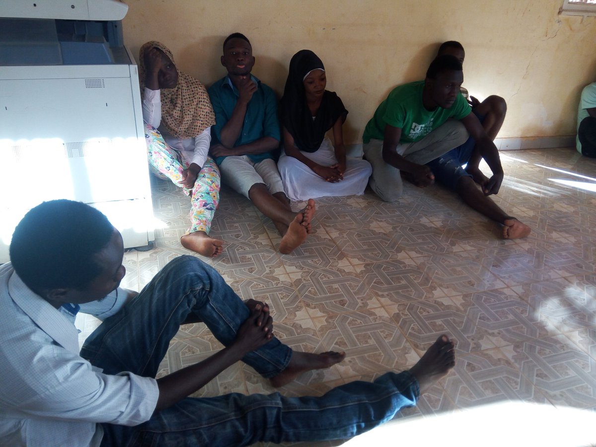 COMDEV2016's tweet photo. "Personnelmt j'ai beaucoup aimé l'exercice sur les émotions, j'espère qu'on aura d'autres formations pour nous perfectionner" Zalika
#Niger https://t.co/RlPnIXW7fu