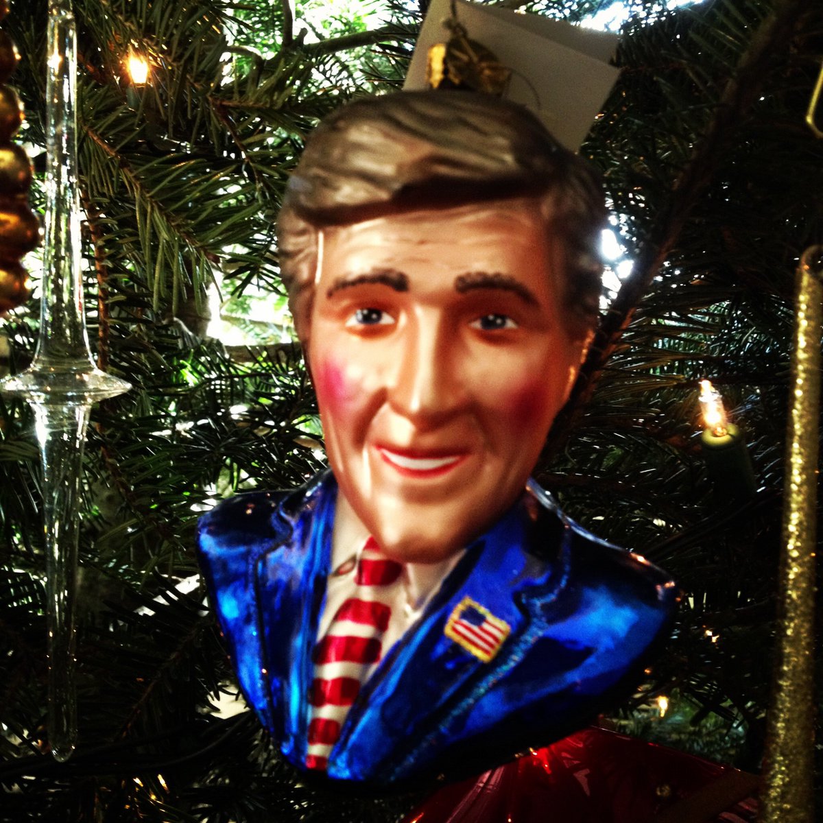 lizzwinstead's tweet photo. Ornament-of-the-Day Day 3. Gotta thank my  Christmas syle icons @frankdecaroshow and @jimcolucci for this colorful and creepy bust of... yes, John Kerry. If it's weird, and inexplicable, Jim and Frank will happen upon it! #Lizzmas #PunkRockMarthaStewart https://t.co/o5wl3rRfjH