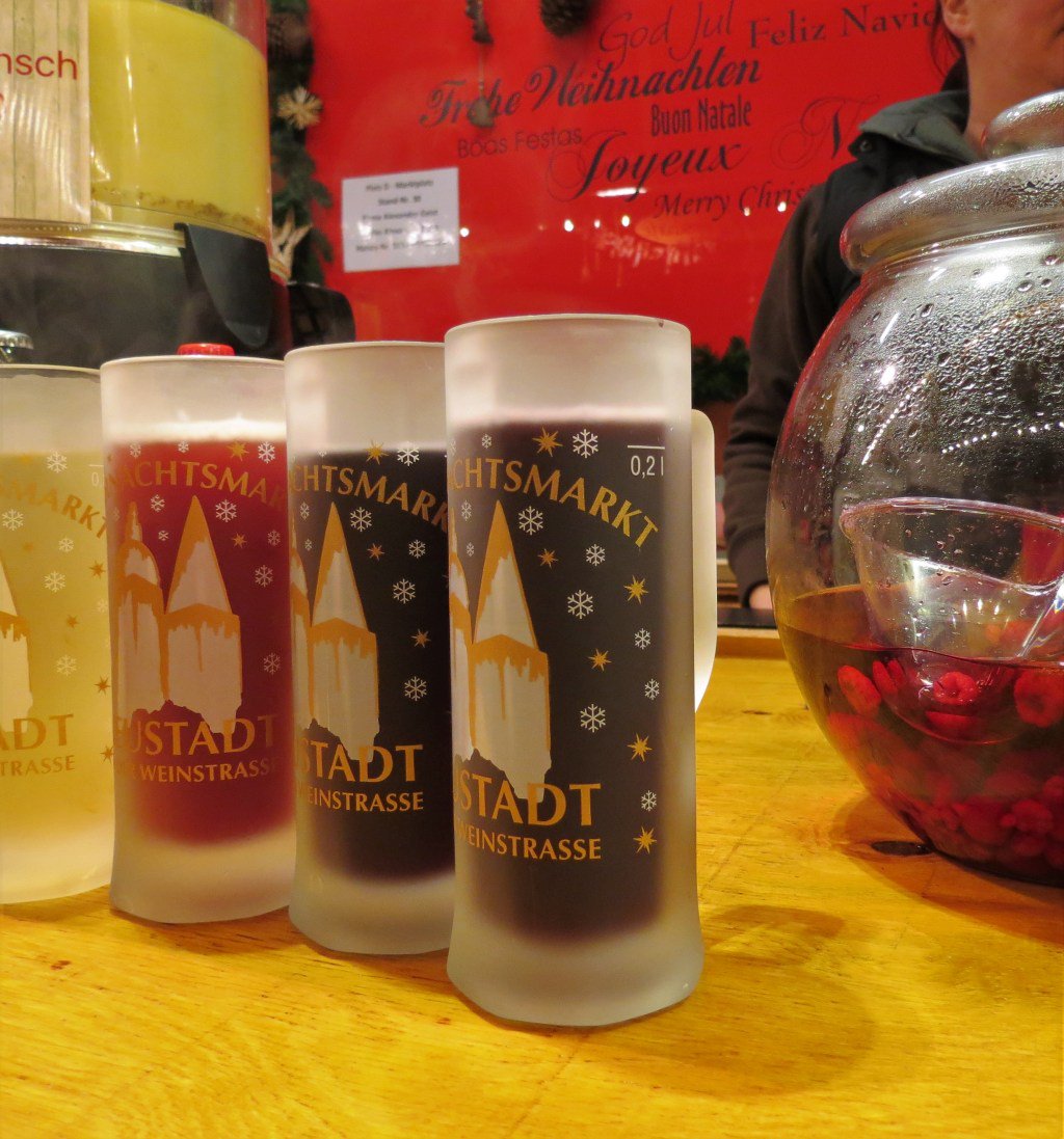 Pfälzer Adventszauber – Meine liebsten Weihnachtsmärkte in der Pfalz binaspfalzliebe.de/2017/12/03/pfa…