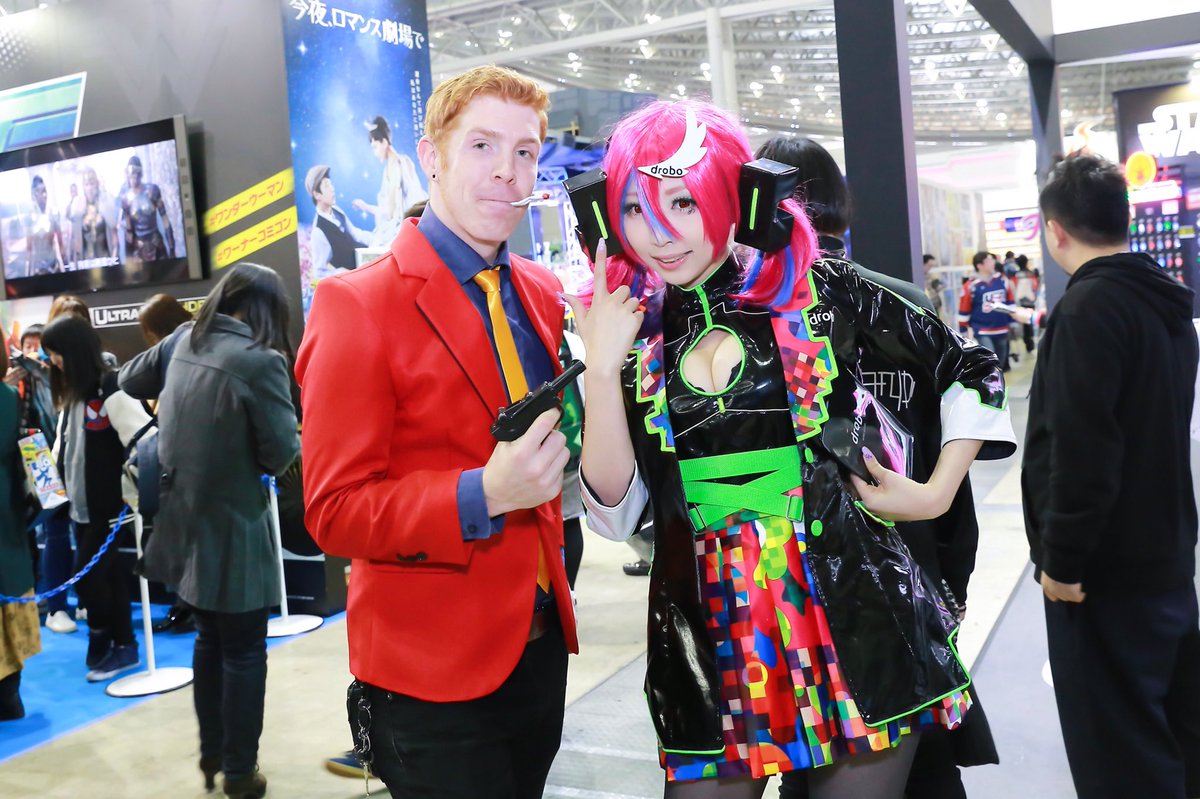 mori_mix's tweet photo. 【東京コミコン2017 12/3】
doroboブース
桃色れくさん( @momoreku )
海外レイヤーさんも多かった東京コミコンですが、そんな中でも神対応してる れくさん凄かったですおっぱい
#東京コミコン #dorobo
#tokyocomiccon https://t.co/6k11LlhaFR