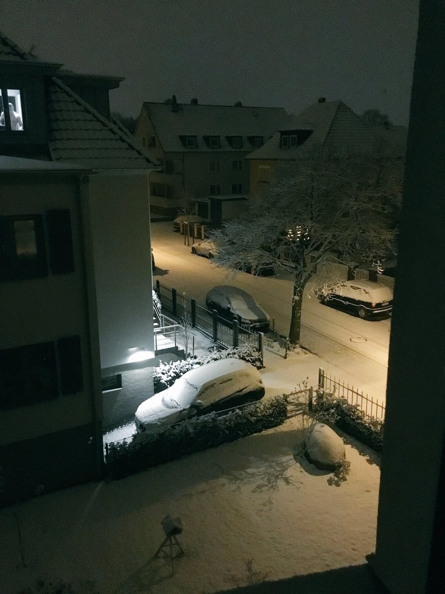 shannaingermany's tweet photo. Even Mother Nature played along for @ISHannover Winter Wonderland! I think I most enjoyed seeing so many students serving their community! #serviceandaction #mypschool https://t.co/WFv5lWCw8p