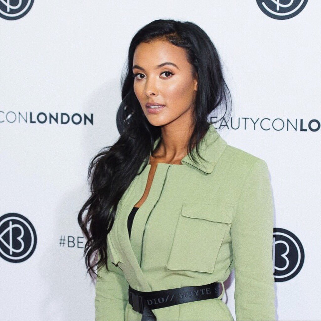 MayaJama's tweet photo. Beautycon yesterday ❤️ hosted a chat with my fave @aleshaofficial 👭 https://t.co/LvhbOEId10