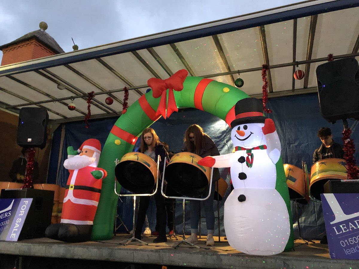 RawlinsAcademy's tweet image. Fantastic music from our students at the Quorn Christmas Lights switch on 🎄🎅🏻