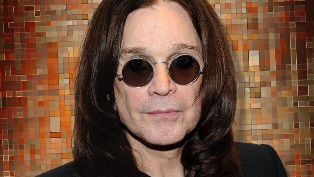 El 3 de diciembre de 1948 nació Ozzy Osbourne, cantante de Black Sabbath calendariodelmetal.wordpress.com/2017/12/03/el-…