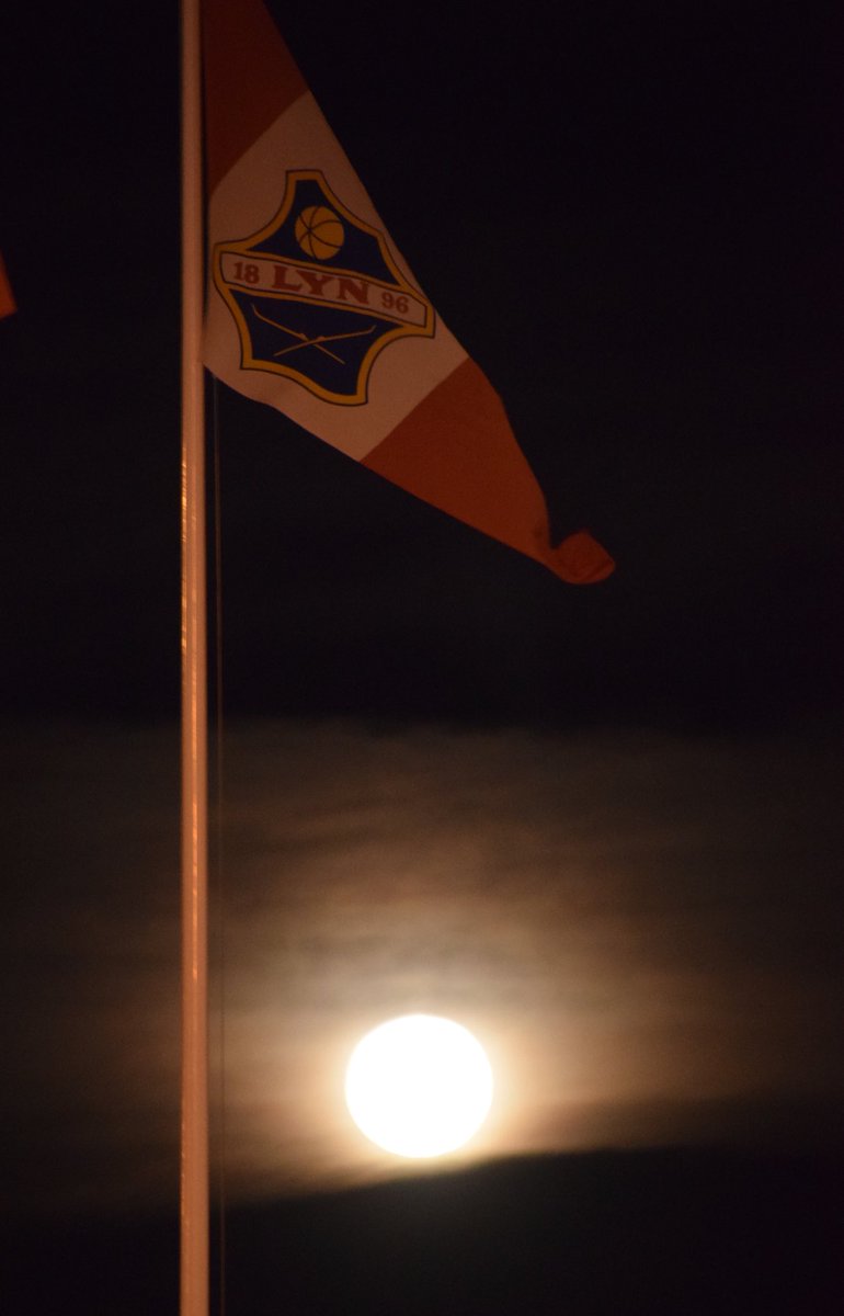 Supermåne. Spesielt vakker på Kringsjå.