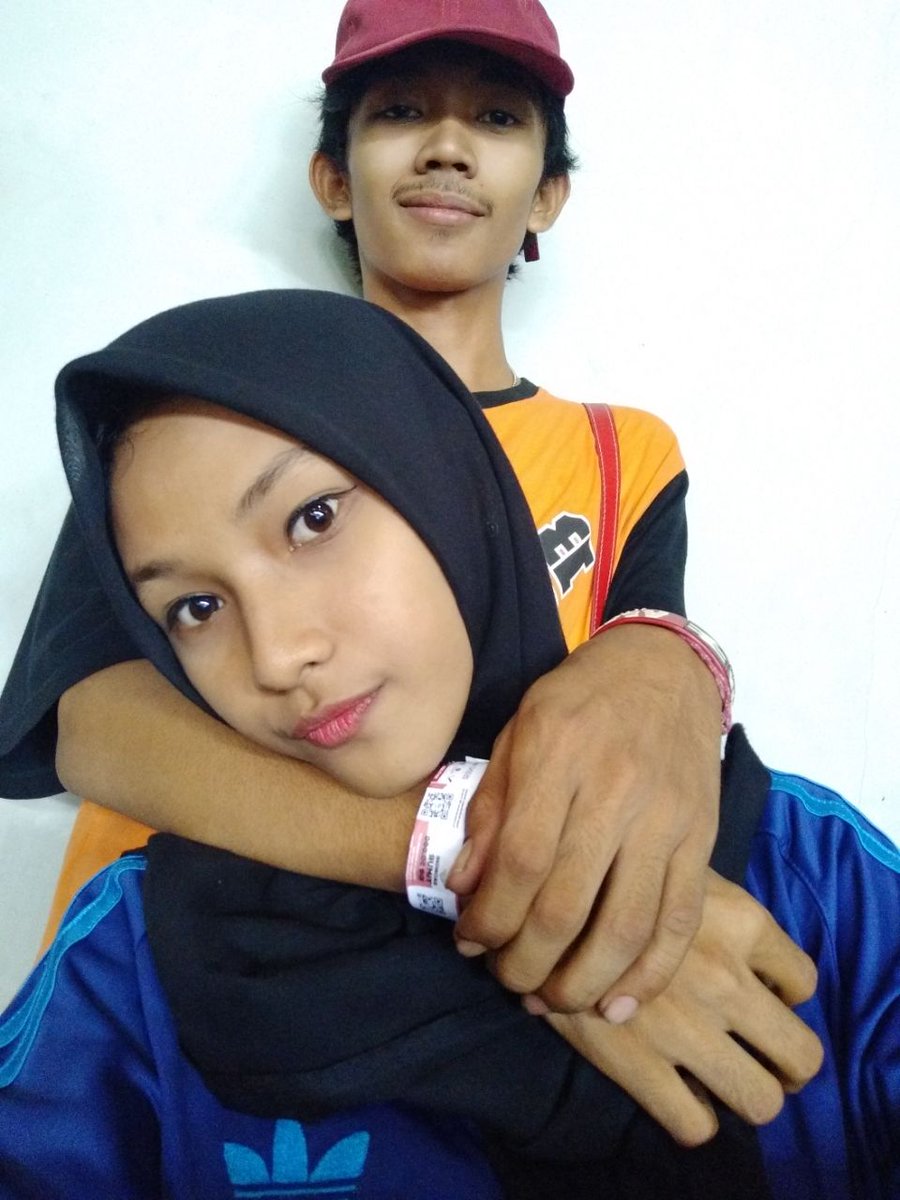 imeldaaifa's tweet photo. Temen berantem🖕 https://t.co/4CbLcmTkqw