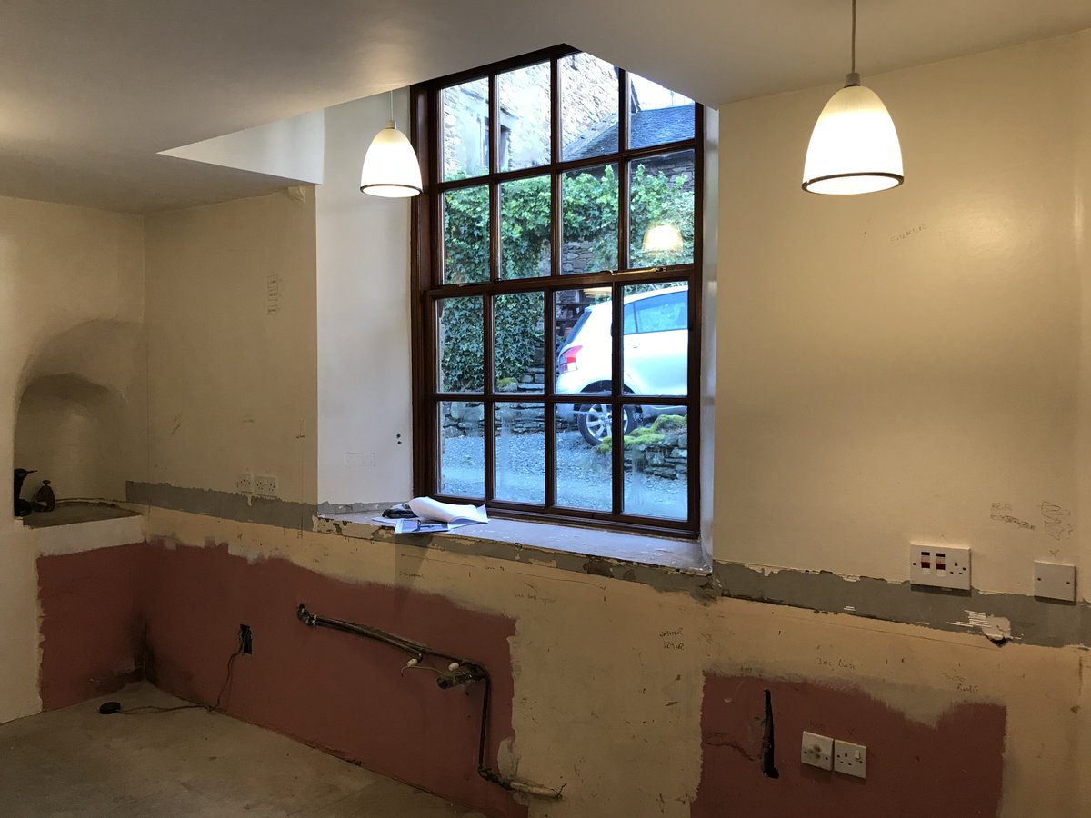BroadrayneFarm's tweet photo. No going back now…..old kitchen now removed from The Cottage. https://t.co/a5QdiVbbSI
