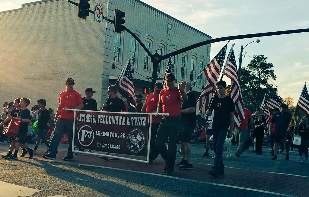 nbermas1's tweet photo. @F3LexSC Merry Christmas ! 🎄 🍌 #SnowballParade https://t.co/bfwTyJz5QK