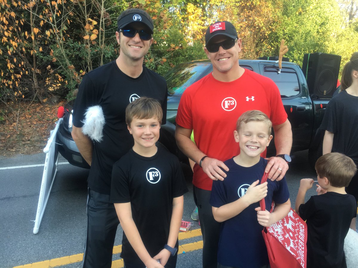 nbermas1's tweet photo. @TownLexingtonSC @F3LexSC #SnowballParade #Pregame Dads and 2.0s spread Christmas Joy this afternoon. https://t.co/bBYr4PW26j