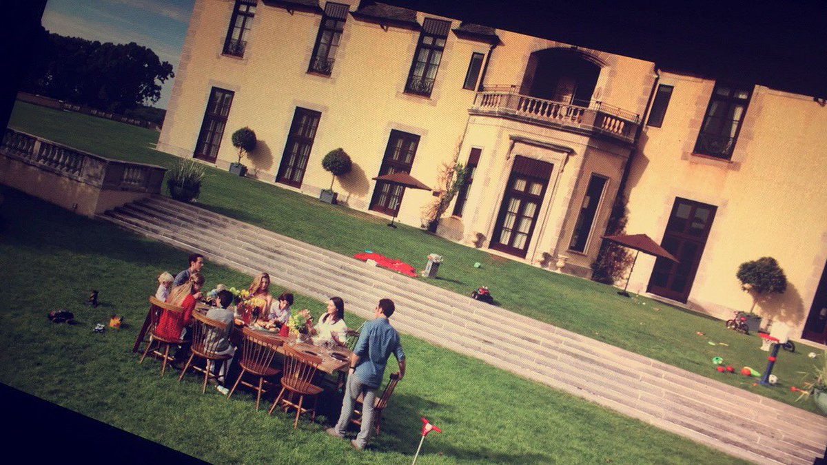 cenation2017224's tweet photo. @RoyalPains_USA best show of all time. # team #Hankmed https://t.co/olW4fGqfBX