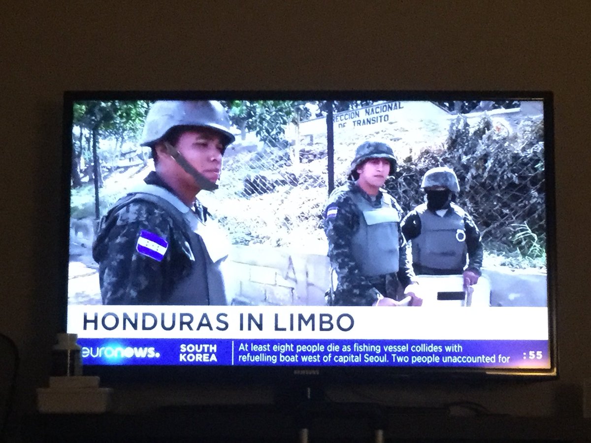 FernandoFiore's tweet photo. Sufriendo a la distancia (en RUSIA) por la situación en mi querida HONDURAS... Llamado a la cordura, la PAZ. Espero que esta situación termine pronto. ABRAZO CATRACHOS https://t.co/ZT3tOYtyID
