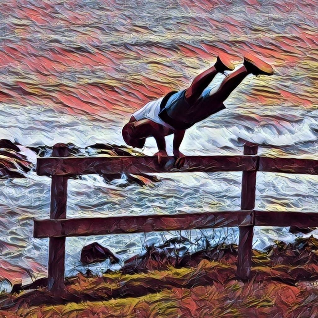 ashkirwancode's tweet photo. Don’t worry about a cape, just be your own Superman.. #calisthenicsworkout #planche #beachside #fitnesslifestyle #mentalhealth #menshealth #wisdomdynamics #ashkirwan #barworkouts #brisbanecalisthenics #australianstreetworkout #brokenheadland #explorensw … https://t.co/h0en77ODV5 https://t.co/tdReinUSA2