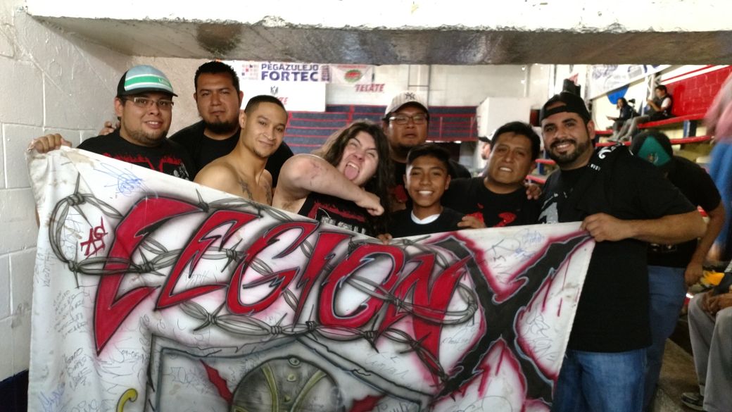 LegionXRing's tweet photo. Con las leyendas del Deathmatch.
#LegiónX #ExtremosDiAMadres
@PW_FREEDOMS @violento_jack
@JimmyLLoyd9 https://t.co/gQaweDWMBN