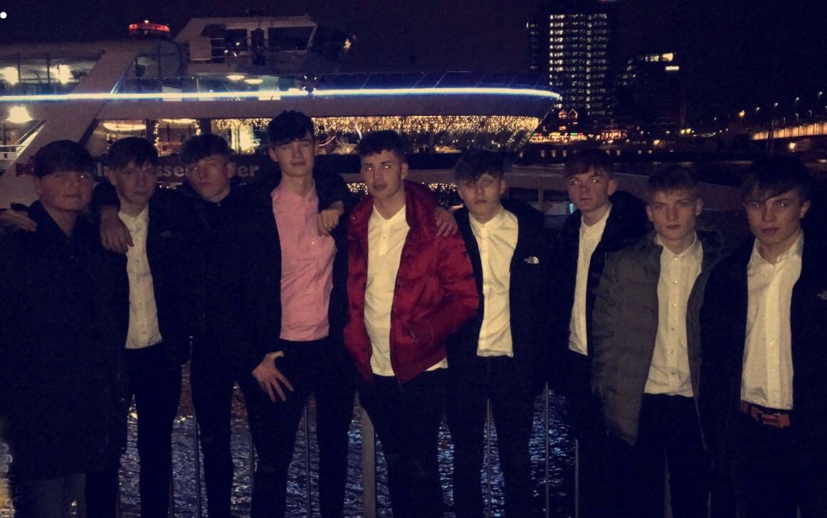 cologne_whs's tweet photo. Year 11 boys before the boat yesterday. 🎄⛴ https://t.co/3LHdd19aJF