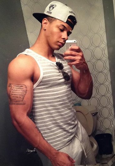 ᴘʟᴇᴀsᴇ ᴡᴇʟᴄᴏᴍᴇ ᴏᴜʀ sᴄᴀʀʟᴇᴛ sᴘᴇᴇᴅsᴛᴇʀ,  @CarmineSpeedy 

ᴏғ ʙᴀʀʀʏ ᴀʟʟᴇɴ ᴀɴᴅ ɪʀɪs ᴡᴇsᴛ

ᴅᴄ ᴄʜɪʟᴅ

#RT