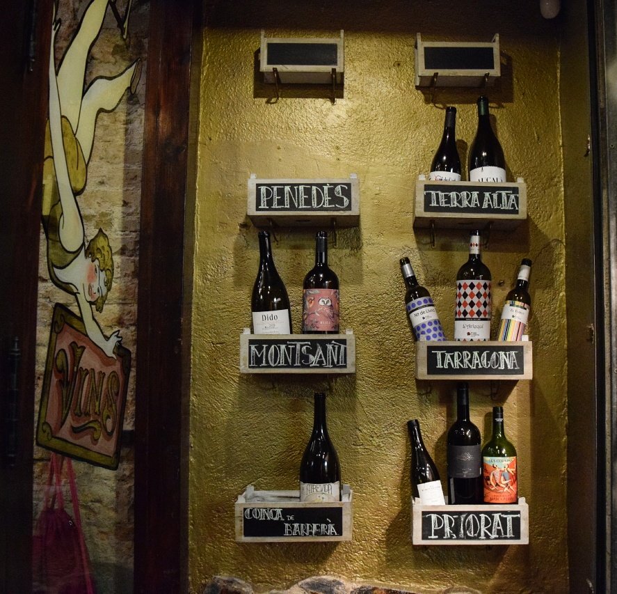 xivarritasca's tweet photo. Mil i una copes de vi! 🍷
Els diumenges són de conte i avui us expliquem el de les mil i una copes de vi. Els nostres #pintxos estan molt ben acompanyats sobre l'escenari.
No deixis per demà el vi que pots degustar avui. 😉
#Reus #vicatalà https://t.co/rUZ09oDMaW