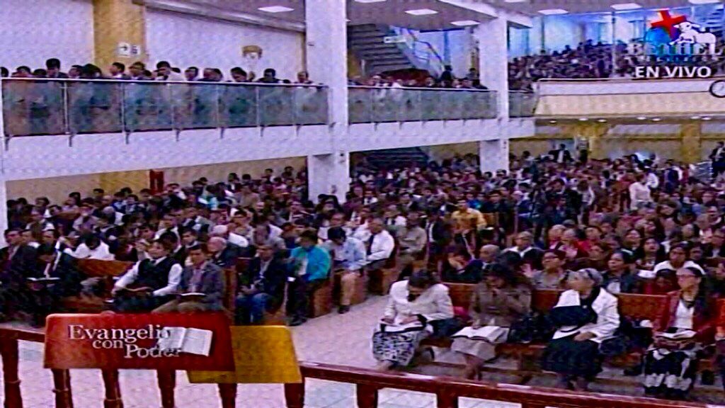 CeKriSo's tweet photo. #EnVivo desde #Perú 🇵🇪 #EvangelioConPoder con Rev Rodolfo, https://t.co/U1ijCKUyWa https://t.co/WT4QVeMNLL @Betheltv @bethelradio @mmmperu #Bendiciones de JESUCRISTO. 📖🎤📻📺💻📱📺 https://t.co/MOKTnaINtK