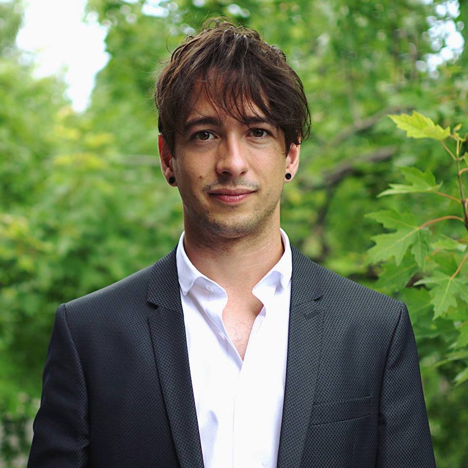 Comment repenser la notion d'habiter au sein des grandes villes contemporaines ? Jonathan Durand Folco nous suggère une discussion autour du thème de la réappropriation de la ville. #nuitdespossibles #375mtl #possiblesmtl 
(c) Marie-Laurence Rancourt