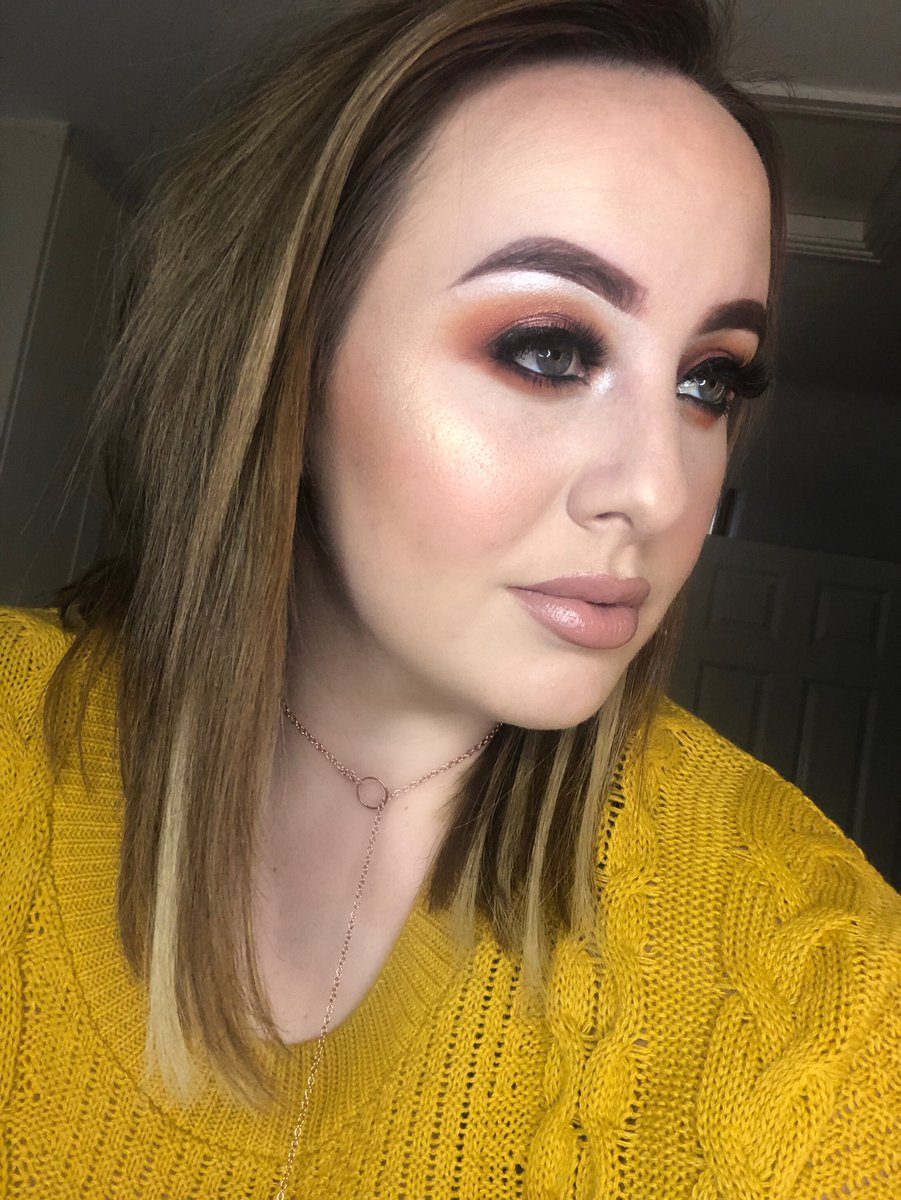 ShadowsShapes's tweet image. Tutorial on this look using the @bperfectcosm &amp;amp; @lmd master palette on my Snapchat now #Makeup