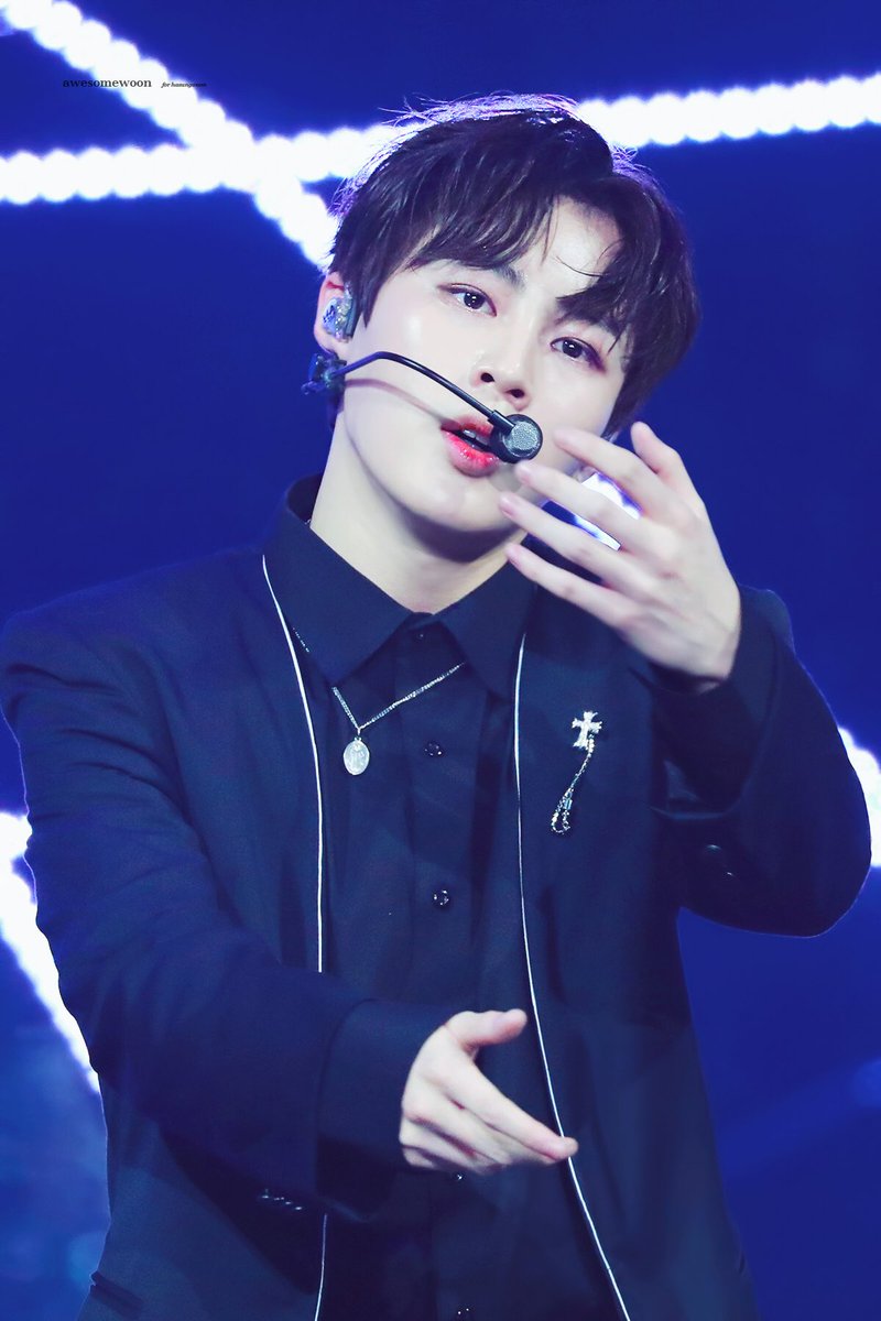 awesomewoon's tweet photo. 성운시♥️ 오늘은 이만! 운나잇하세요💤
https://t.co/xUmI551z00
https://t.co/RzPtAkUQ6z
#하성운 #WANNAONE #워너원 #HASUNGWOON https://t.co/favM4ctObK