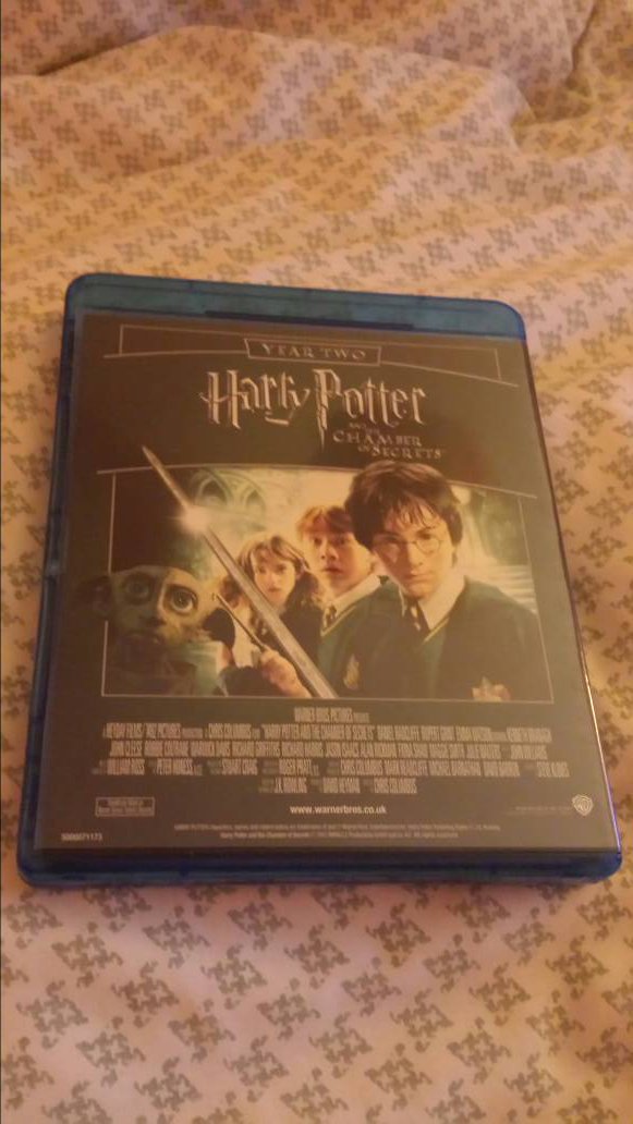 mykidneyfailure's tweet photo. Dialysis is done, round my partners house for the night and watching HarryPotter and the chambers of secrets bluray. Anyone else here a harry potter fan?
#harrypotter #bluray #bluraymovies #movie #hidefinition #bluraycollection #bluraycollector #muggle #danielradcliffe https://t.co/2hgogGSOjg
