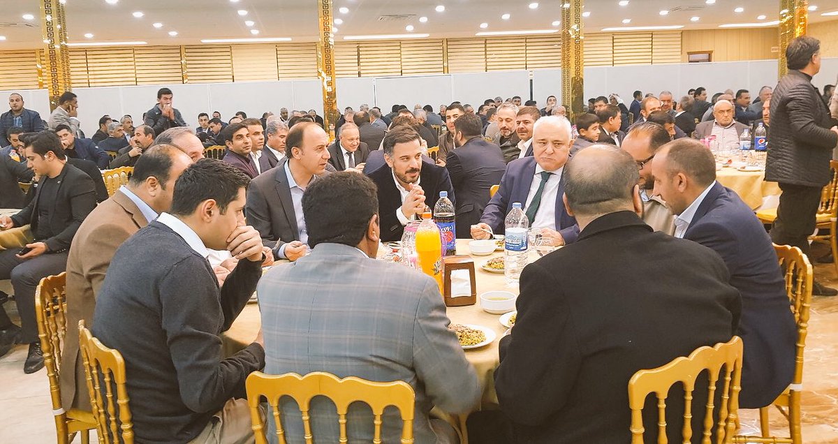 KmlttinYlmztkn's tweet photo. Gündoğan ve Yeşildağ ailelerinin mutlu günlerinde yanındaydık. Evlatlarının düğünü vesilesiyle okutulan Mevlid-i Şerif’e iştirak ettik. Genç kardeşlerimize iki cihan saadeti diliyorum. https://t.co/HssUrTujhY