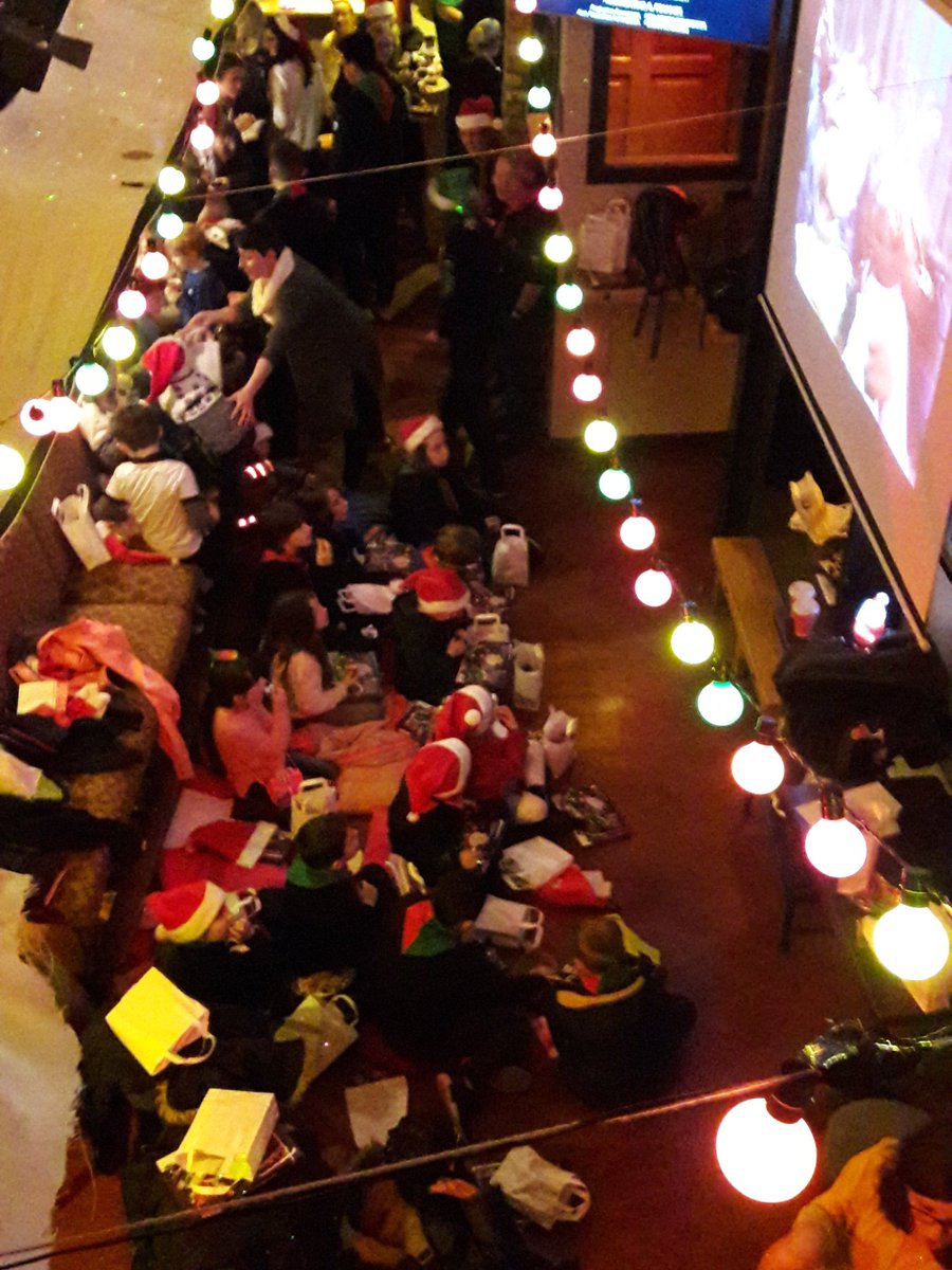 BeggarsBushD4's tweet photo. Brilliant #Christmas event in @slatterys this eve! Thanks to #eurosparBathAve, @the_chophouse, @FoodgameDublin, @lottsandco, @Lime_Light_Comm, #Presto, @paceprint, #SessionHire, @JuniorsDeliCafe #Party #community https://t.co/tyVYLqpXeV