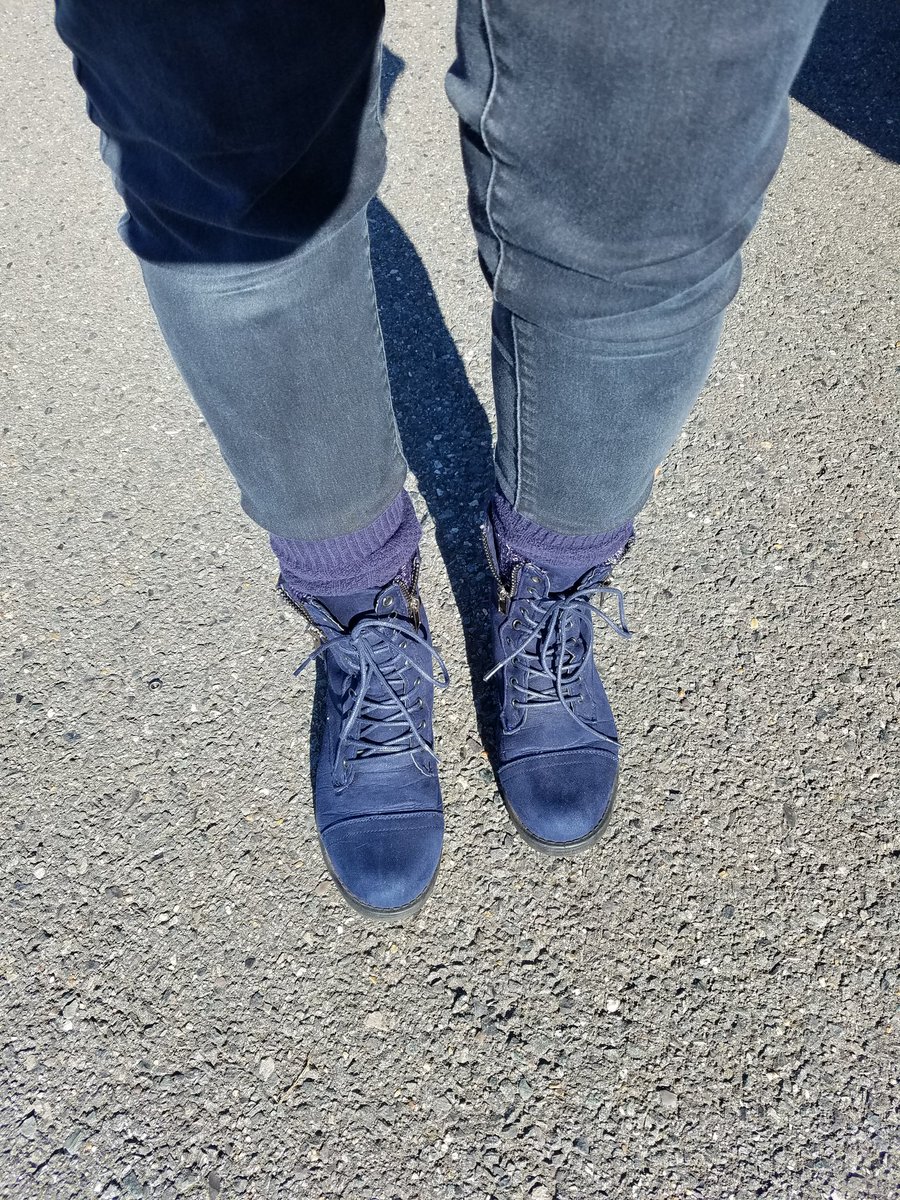 bmeade764's tweet photo. Getting tired of this ankle sprain already. Ugh! #shoelover #missingmyheels #nodancing https://t.co/yEBmpd9XgN