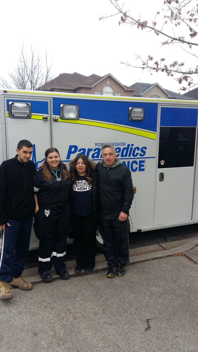 gary_teskey's tweet photo. @YorkParamedics My PCP student Alexandra was able to give her family a quick ambulance tour today. #FutureParamedic https://t.co/8hJBBtABY0