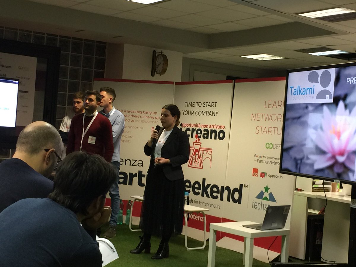 PalestraPz's tweet photo. Tocca a Talkami #swpotenza #lovegodesk #StartupWeekend https://t.co/oTf35lpSVl