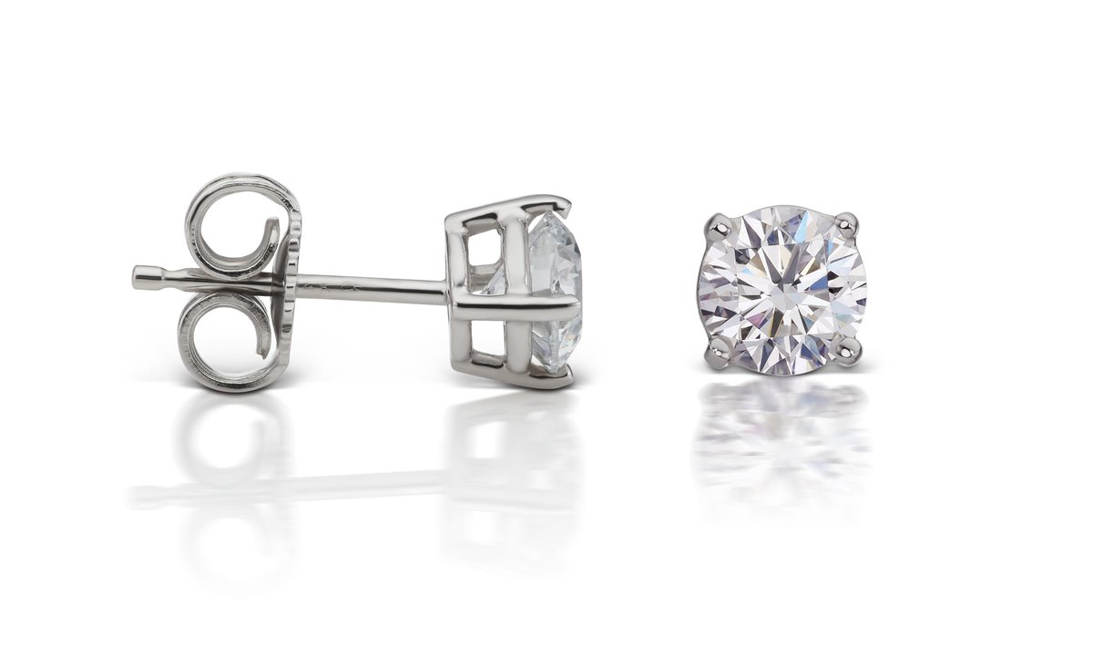 delicategemnyc's tweet photo. Diamond Stud Earrings in 14kt White Gold 4-Prong Basket H-I, SI2
https://t.co/XU3t8BFP5Y
#DelicateGem #GemstoneEarrings #delicategem #GIACertified https://t.co/WiJYvDnkuy