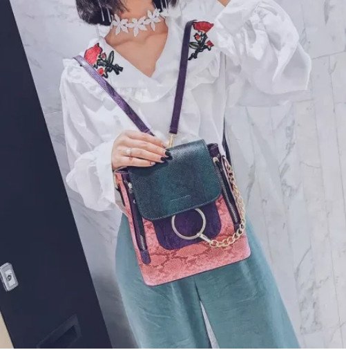 rockfeatherb's tweet photo. Look at this AMAZING bag❗ 💕💟 
Click on the link in the bio for more beautiful fashion inspo❕ 💗💟🛍️
#streetstyles #fashionweek #bags #fashion #ootd #onlineshopping #outfit #styletips #fashionmotivation #fashioninspiration #styleoftheday #photooftheday https://t.co/7TptJvLvAH